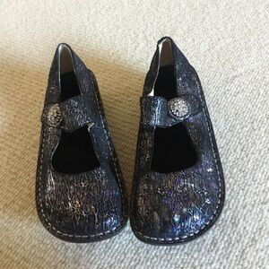 Alegria Black woman  Dress Shoes with Glitter Accent